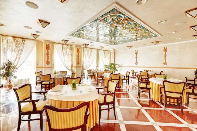 Отель Europe Hotel Минск-39